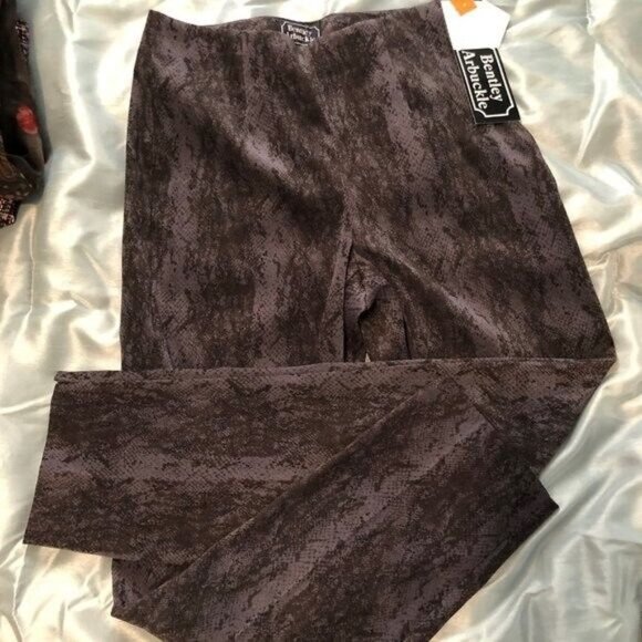 Bentley Arbuckle Size 8 Reptile Black Pants NWT - Picture 1 of 5